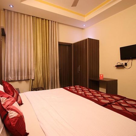 Oyo 2756 Hotel Virasat Gwalior Eksteriør bilde