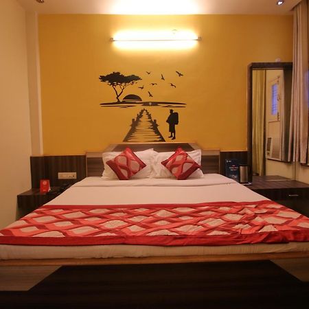 Oyo 2756 Hotel Virasat Gwalior Eksteriør bilde