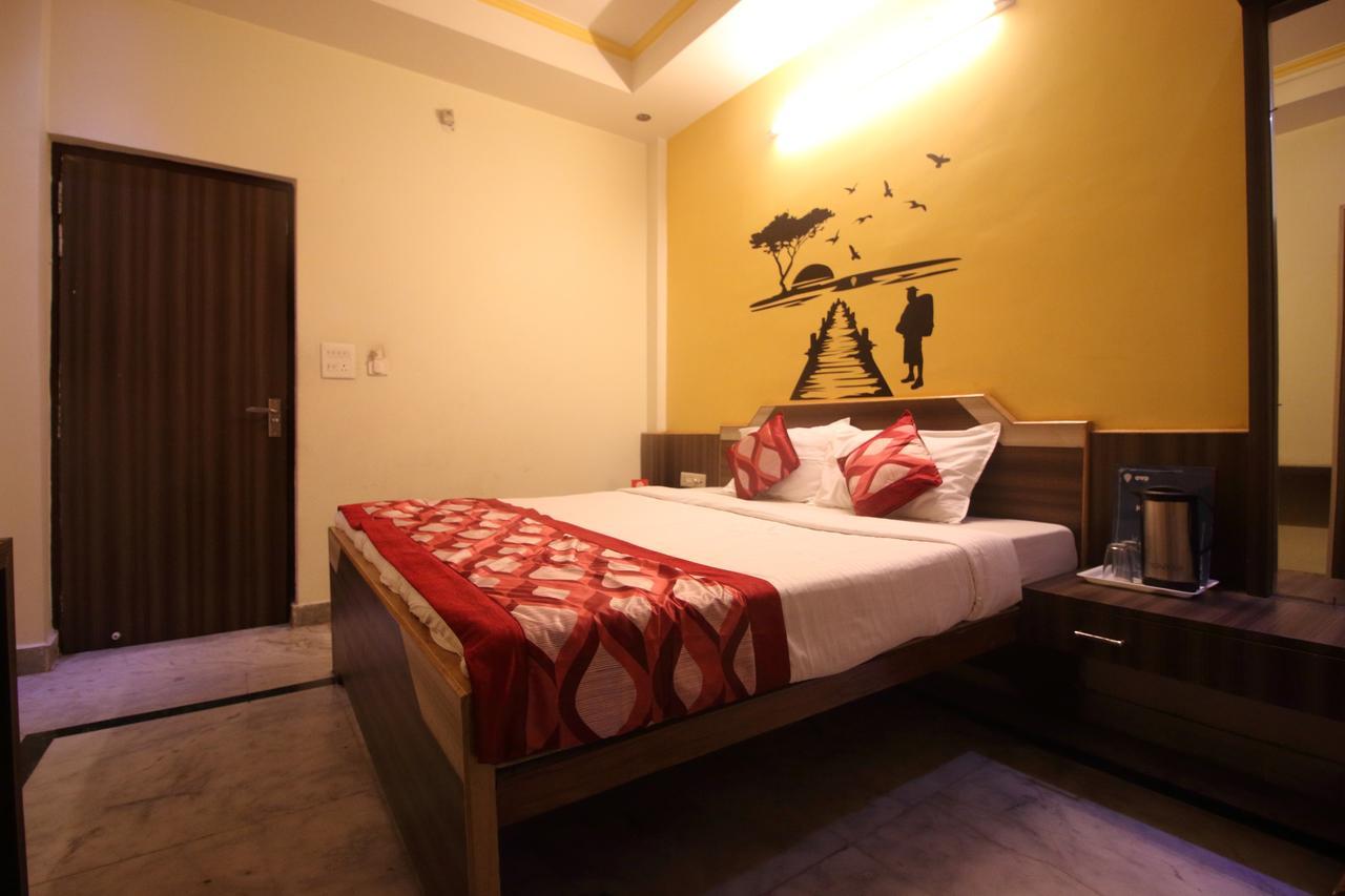 Oyo 2756 Hotel Virasat Gwalior Eksteriør bilde