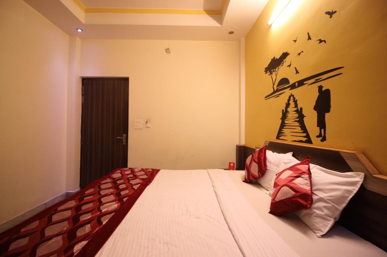 Oyo 2756 Hotel Virasat Gwalior Eksteriør bilde